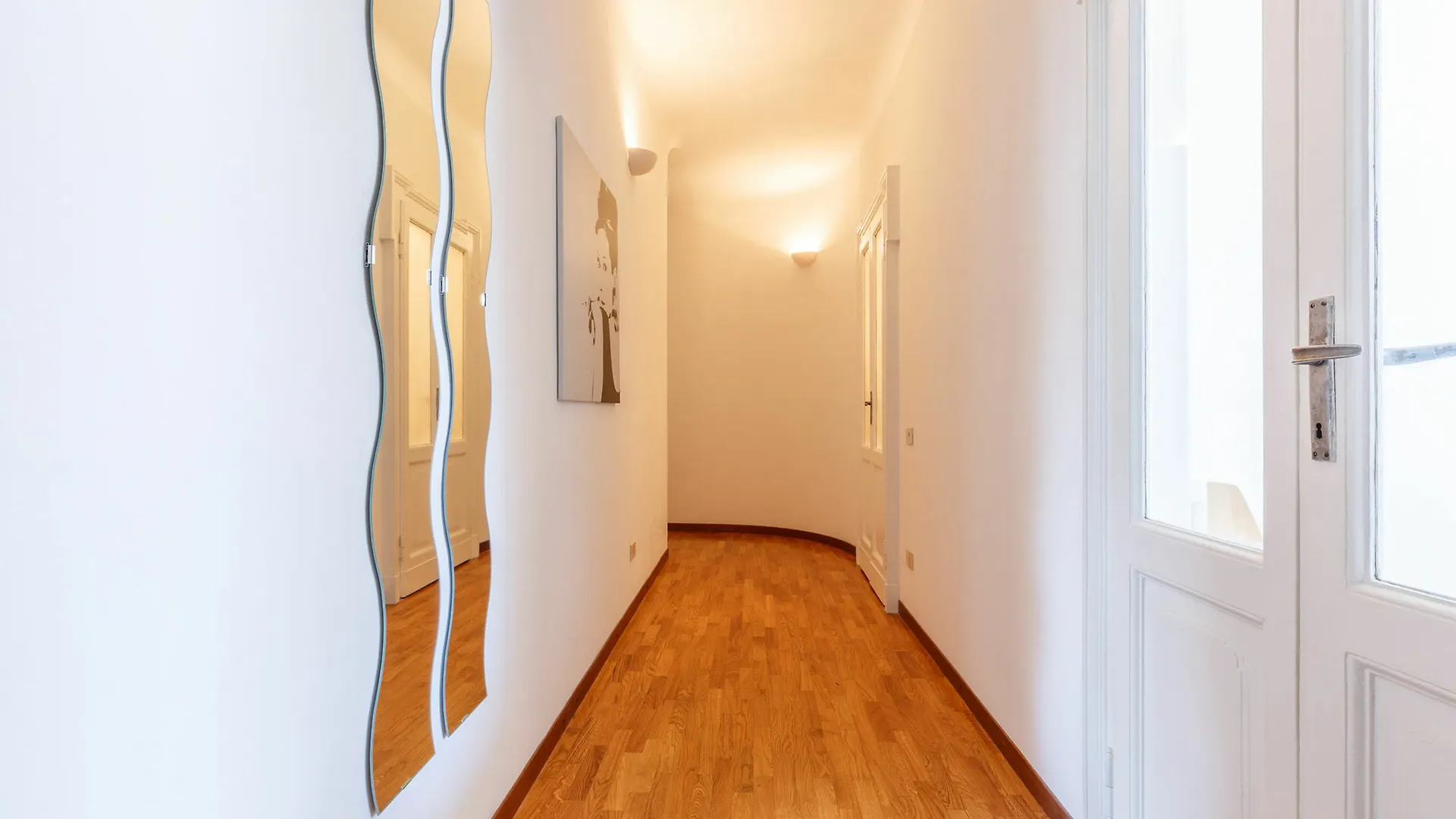 Apartment Suitelowcost - Central Station Milan