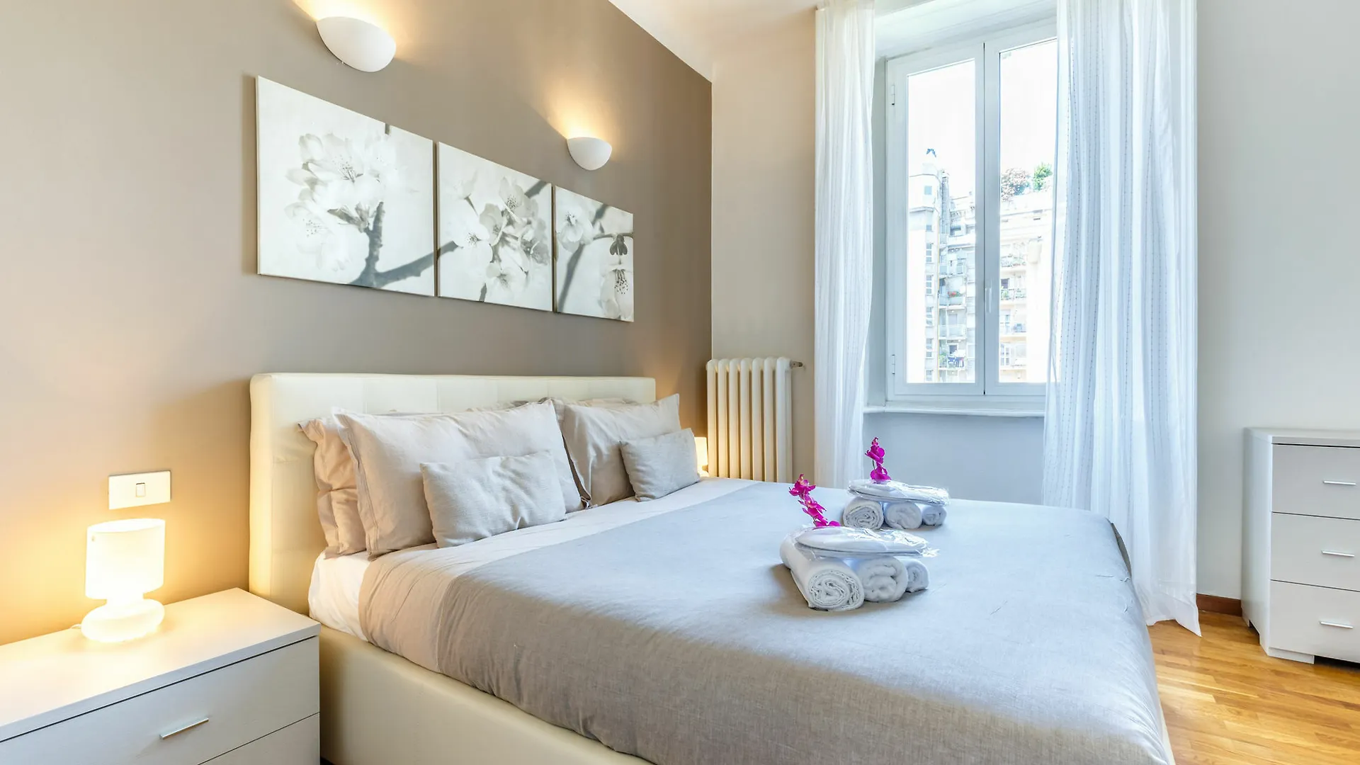 Apartment Suitelowcost - Central Station Milan Italy