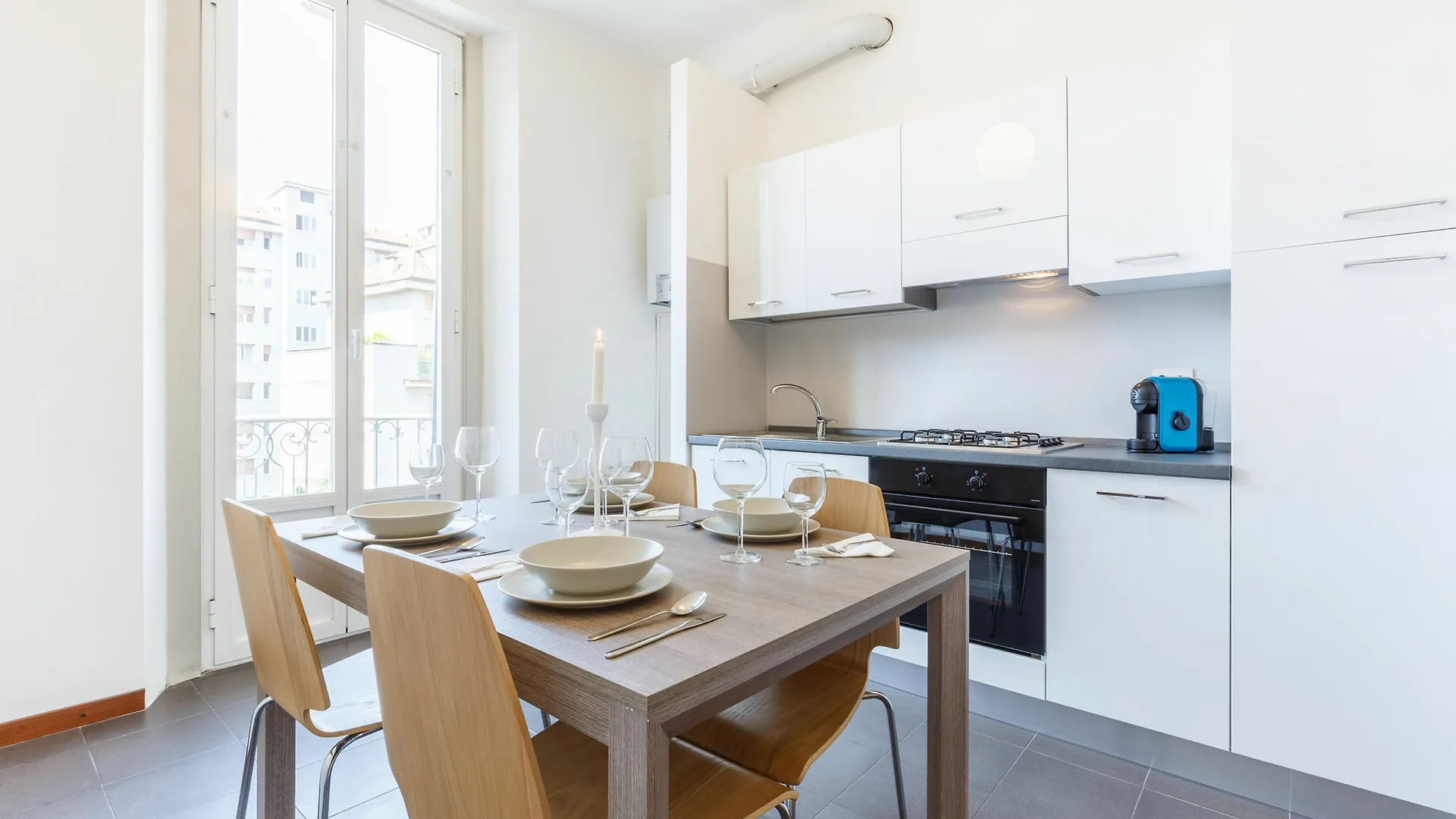 Suitelowcost - Central Station Milão Apartamento